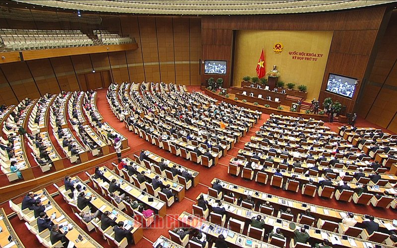 Quốc hội chia sẻ những khó khăn, mất mát của nhân dân miền Trung