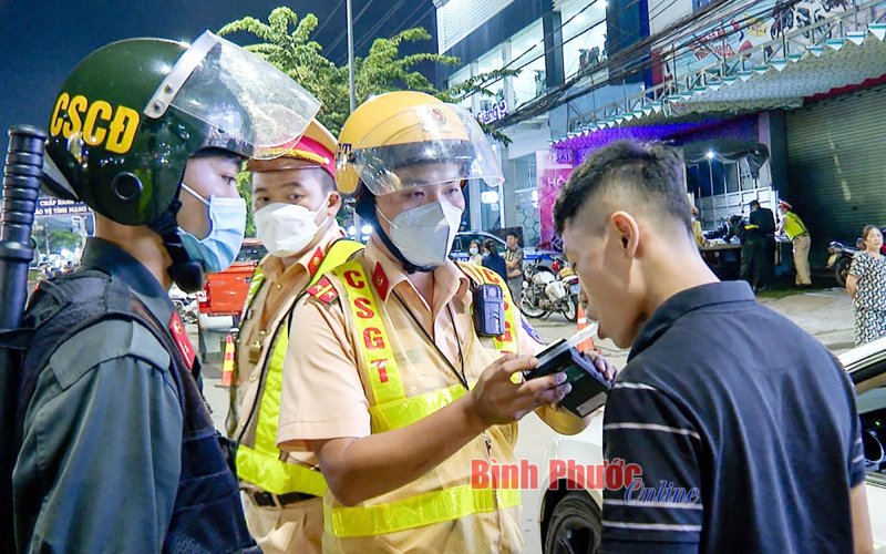 Quyết liệt xử lý vi phạm an toàn giao thông