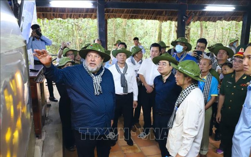 Thủ tướng Cuba kết thúc tốt đẹp chuyến thăm hữu nghị chính thức Việt Nam