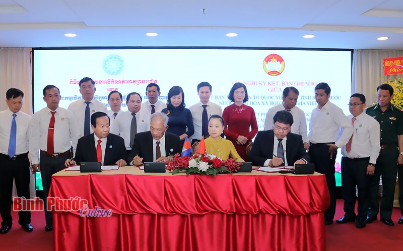 Thúc đẩy quan hệ hợp tác giữa hai tổ chức mặt trận đi vào chiều sâu