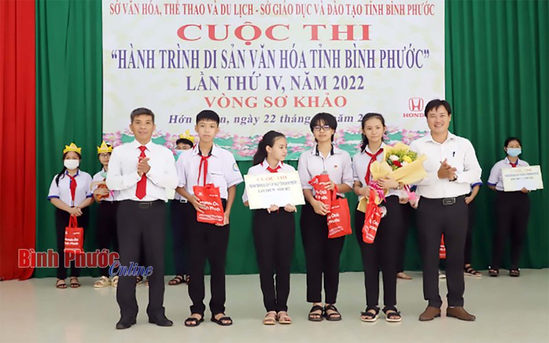 V&ograve;ng sơ khảo &ldquo;H&agrave;nh tr&igrave;nh di sản văn h&oacute;a tỉnh B&igrave;nh Phước&rdquo; lần thứ IV: Trường TH&THCS Minh Đức đoạt giải nhất