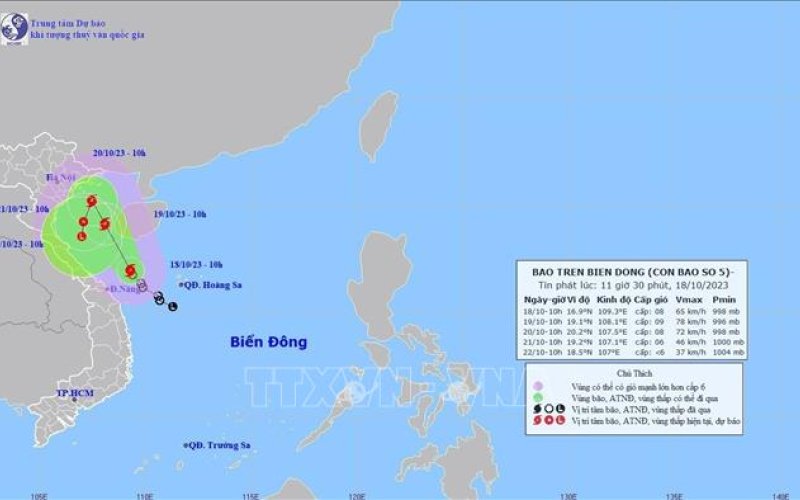 Bão số 5 cách đất liền khu vực Quảng Trị đến Thừa Thiên - Huế khoảng 200km