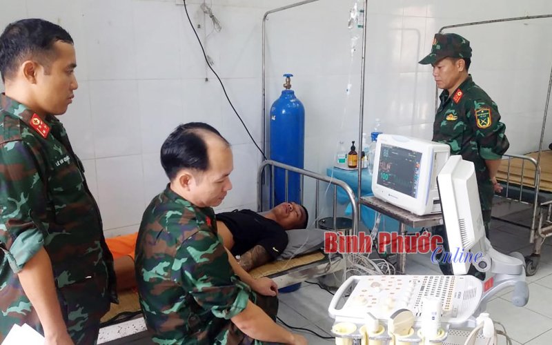 Cấp cứu ngư dân bị giảm áp do lặn sâu