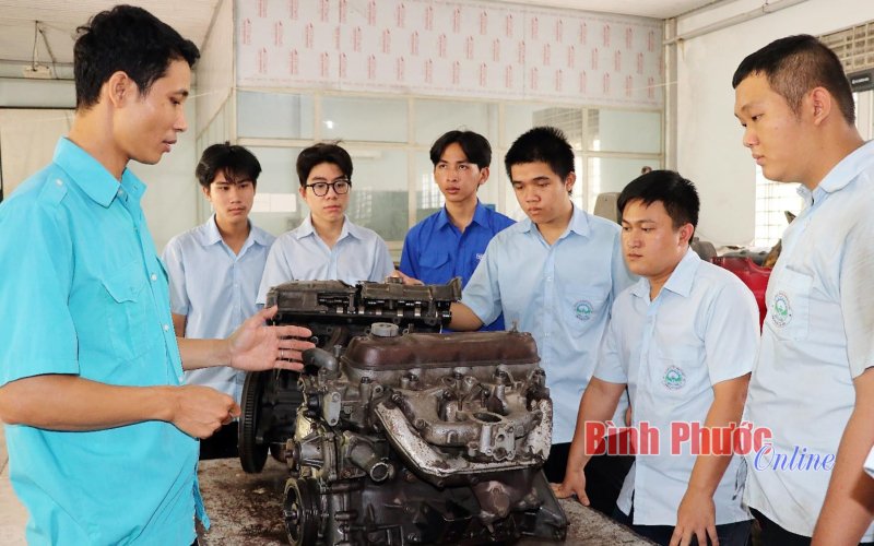 Đào tạo nghề gắn với thị trường lao động