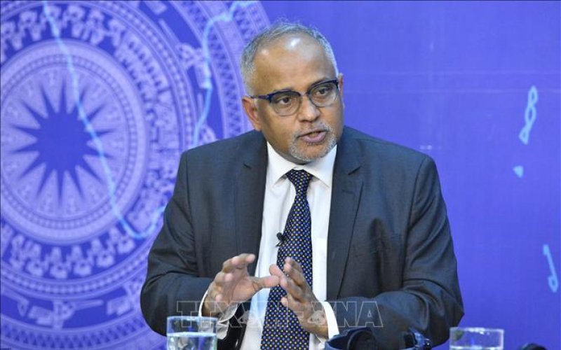 Giám đốc quốc gia của ADB: Việt Nam cần duy trì động lực đầu tư công để phục hồi kinh tế