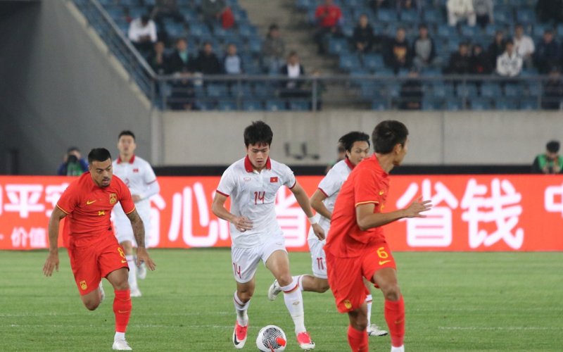 HLV Philipe Troussier nói gì sau thất bại của Đội tuyển Việt Nam?