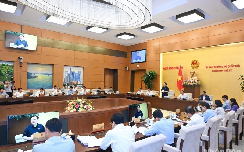 Khai mạc Phiên họp thứ 27 của Ủy ban Thường vụ Quốc hội