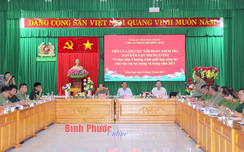 Khẩn trương xây dựng chương trình hành động dài hạn phối hợp thực hiện công tác dân vận