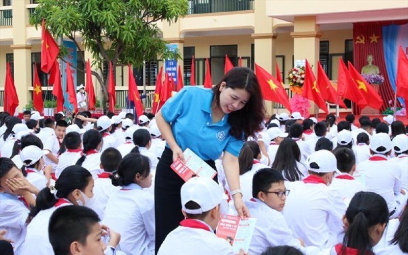 Mức đóng BHYT học sinh, sinh viên trong năm học 2023-2024