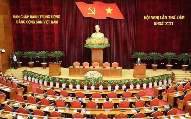 Thông báo Hội nghị lần thứ tám Ban Chấp hành Trung ương Đảng khóa XIII