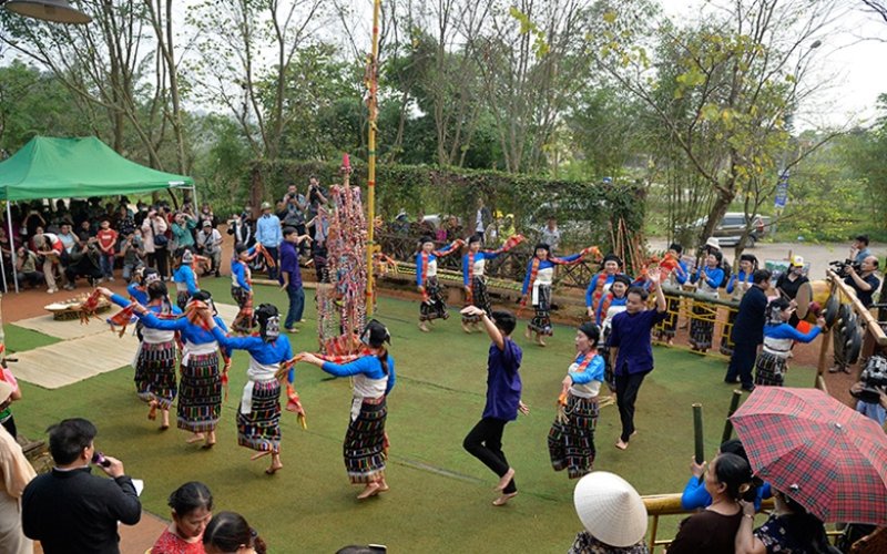 Trung tuần th&aacute;ng 11 sẽ diễn ra triển l&atilde;m &ldquo;Sắc m&agrave;u c&aacute;c d&acirc;n tộc Việt Nam&rdquo;