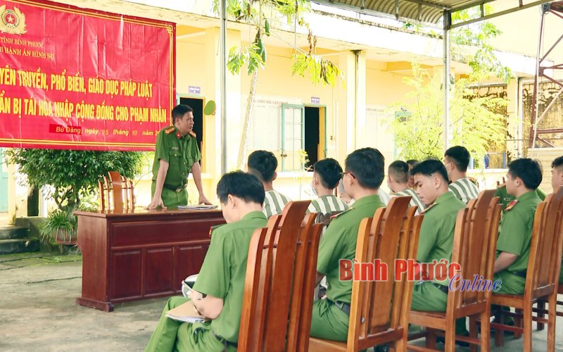 Tư vấn pháp lý, việc làm cho phạm nhân chuẩn bị tái hòa nhập cộng đồng