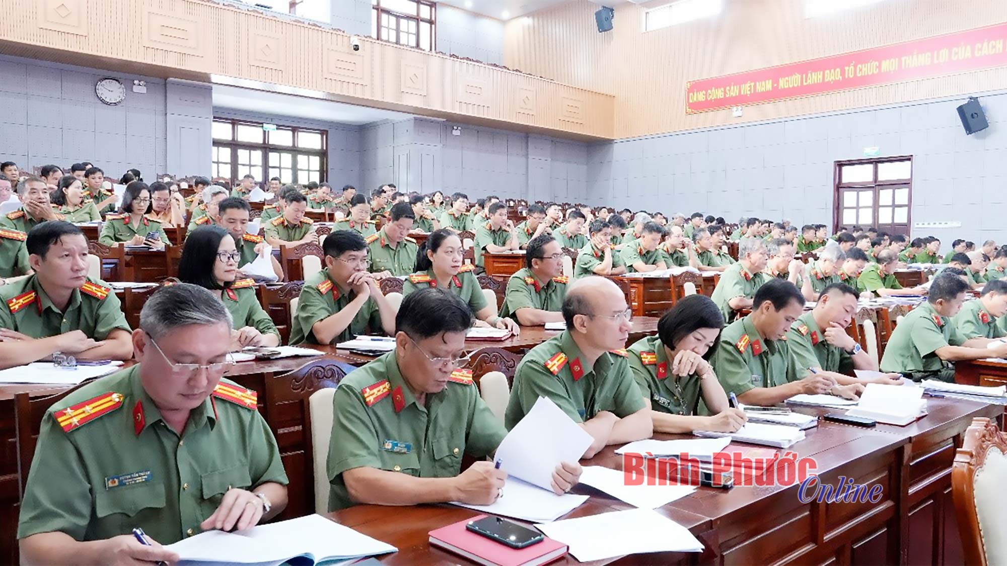 9 tháng, tội phạm về trật tự xã hội và tai nạn giao thông được kiềm giảm