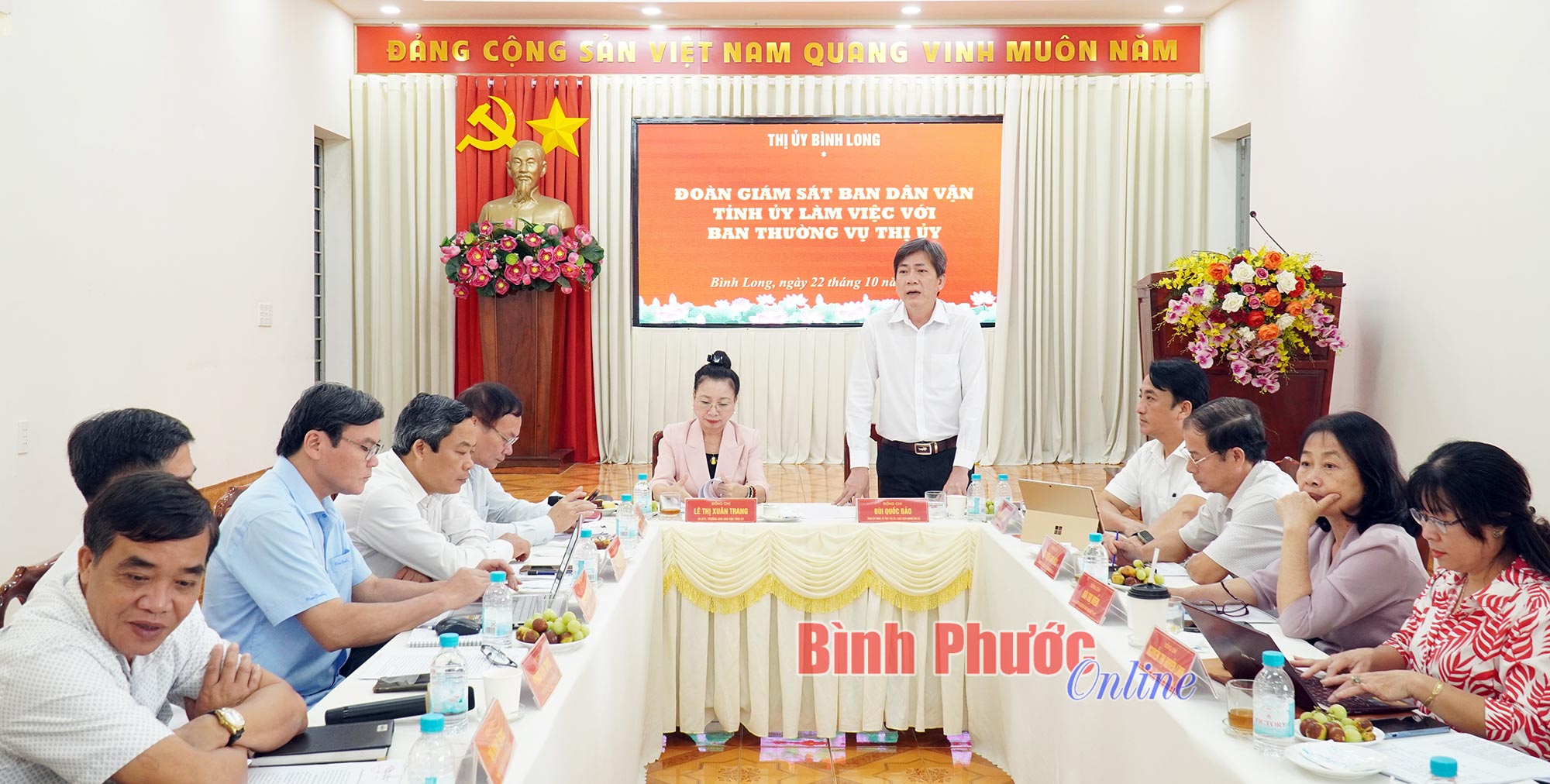 Ban Dân vận Tỉnh ủy làm việc với Ban Thường vụ Thị ủy Bình Long