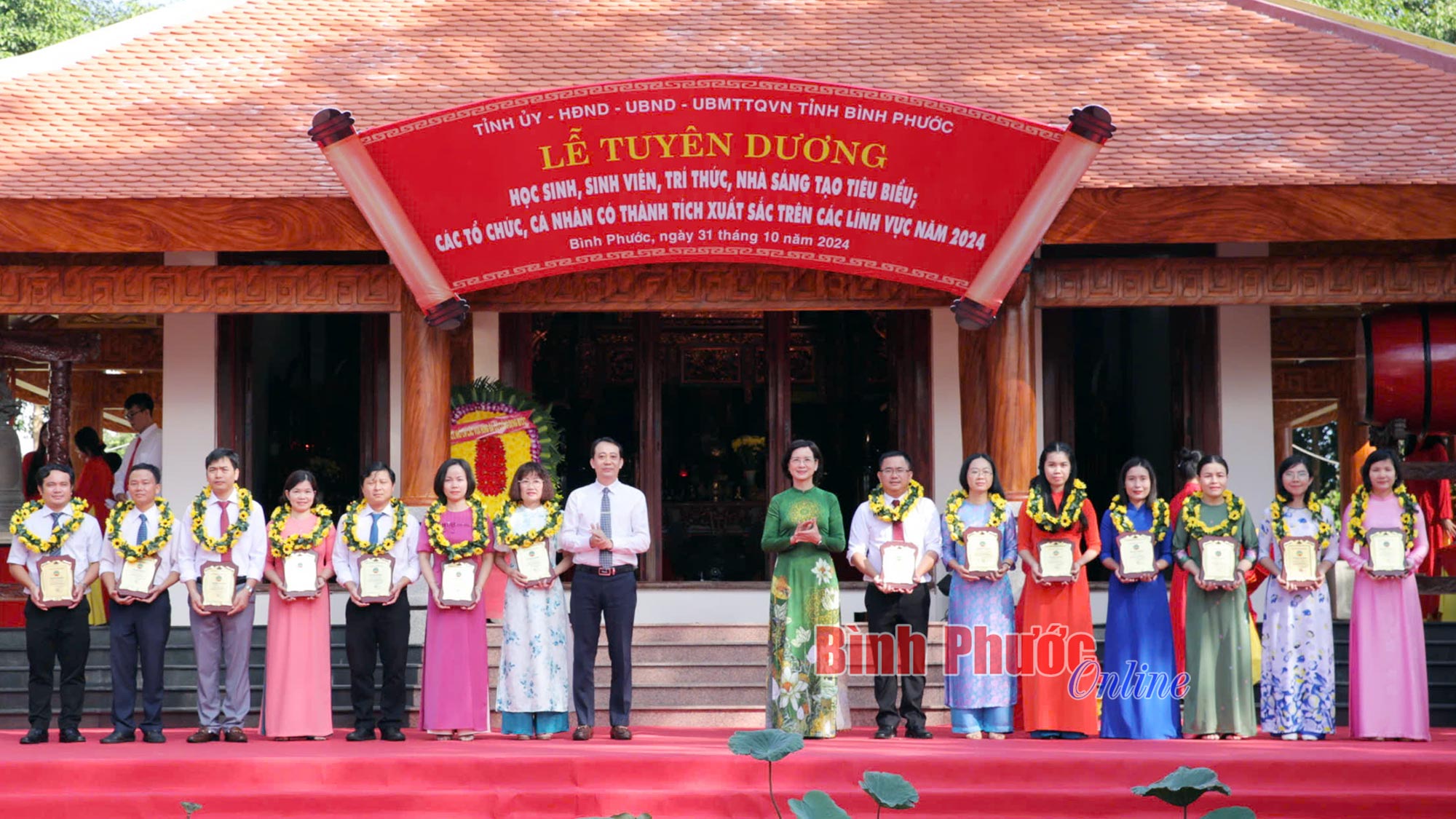 Bình Phước: Tuyên dương 218 cá nhân, 59 tập thể xuất sắc