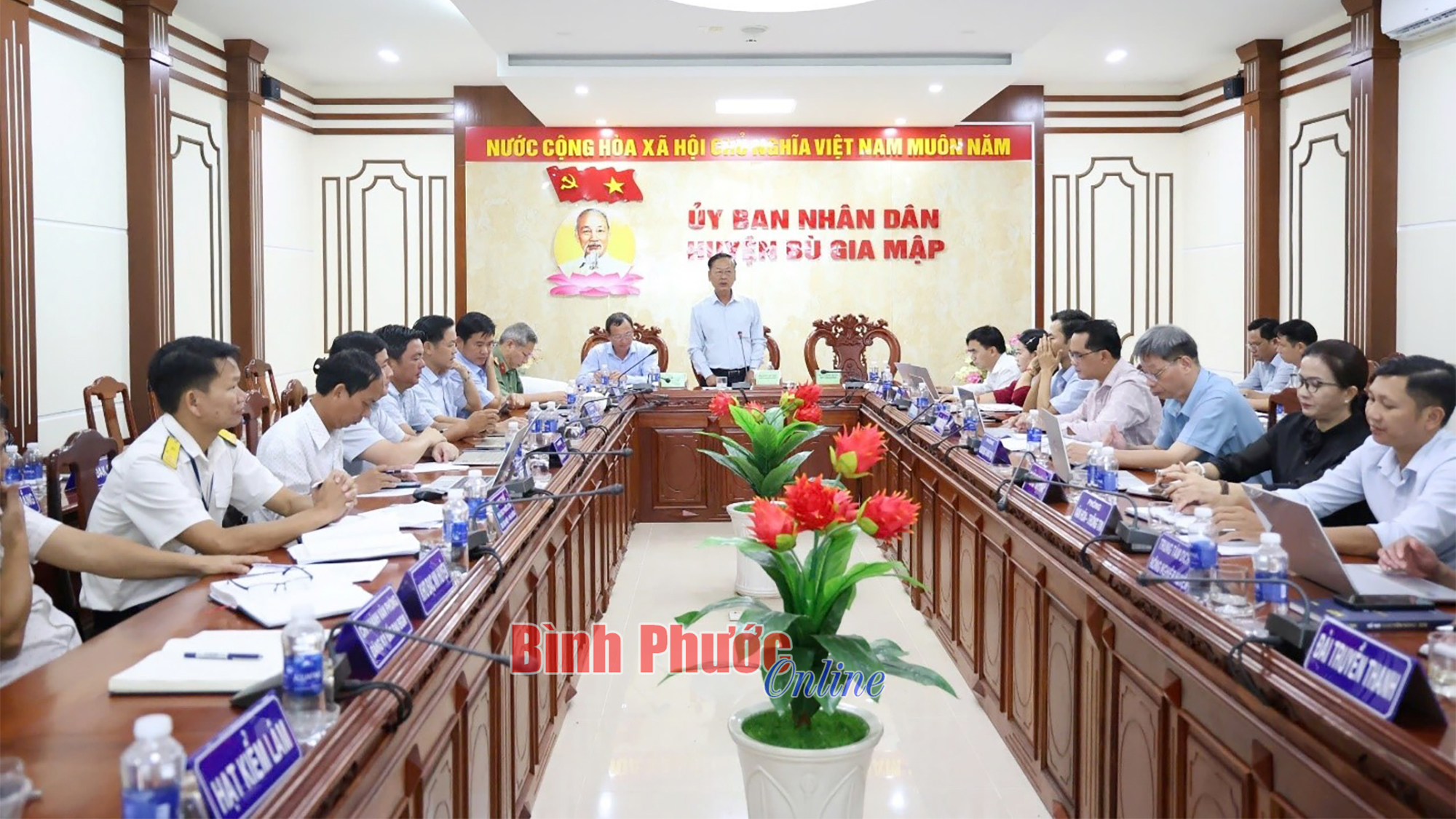 Bù Gia Mập họp UBND huyện mở rộng