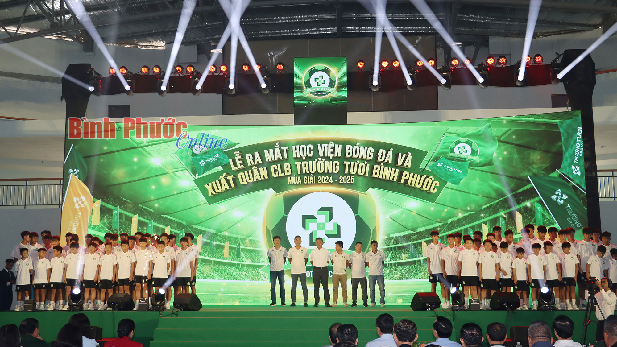 Câu lạc bộ Trường Tươi Bình Phước “không xây nhà từ nóc”