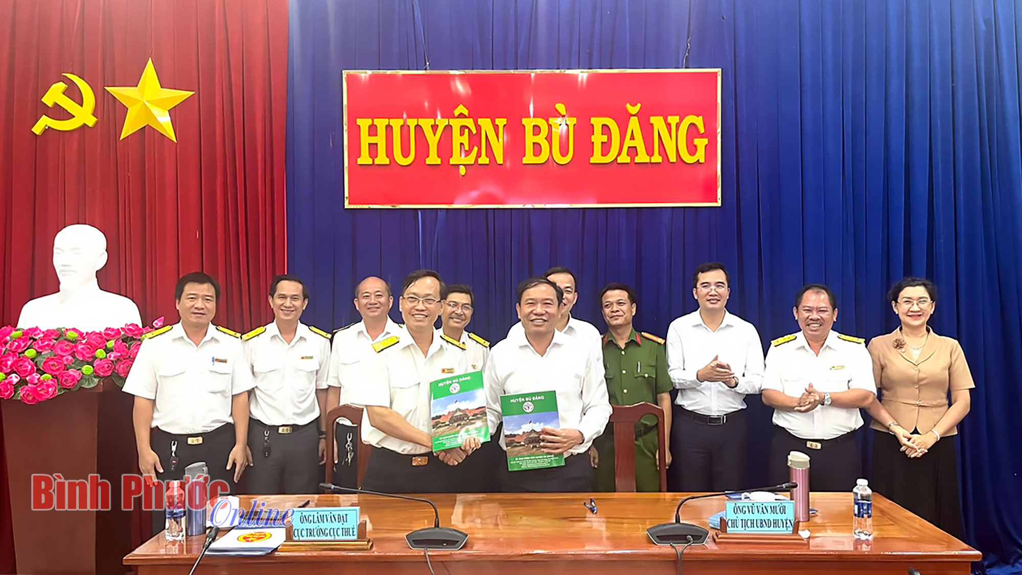 Cục Thuế Bình Phước phối hợp thực hiện nhiệm vụ với UBND huyện Bù Đăng