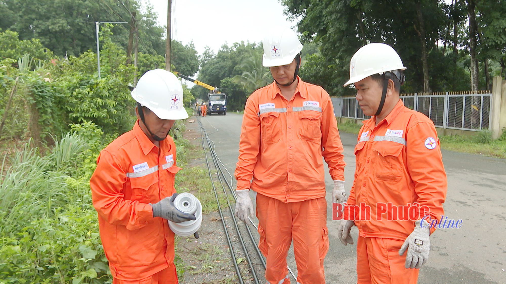 Đảm bảo an toàn lưới điện mùa mưa bão