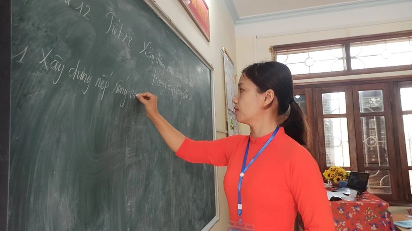 Dự thảo Luật Nhà giáo: Tăng lương, tăng phụ cấp, giảm tuổi nghỉ hưu cho nhà giáo