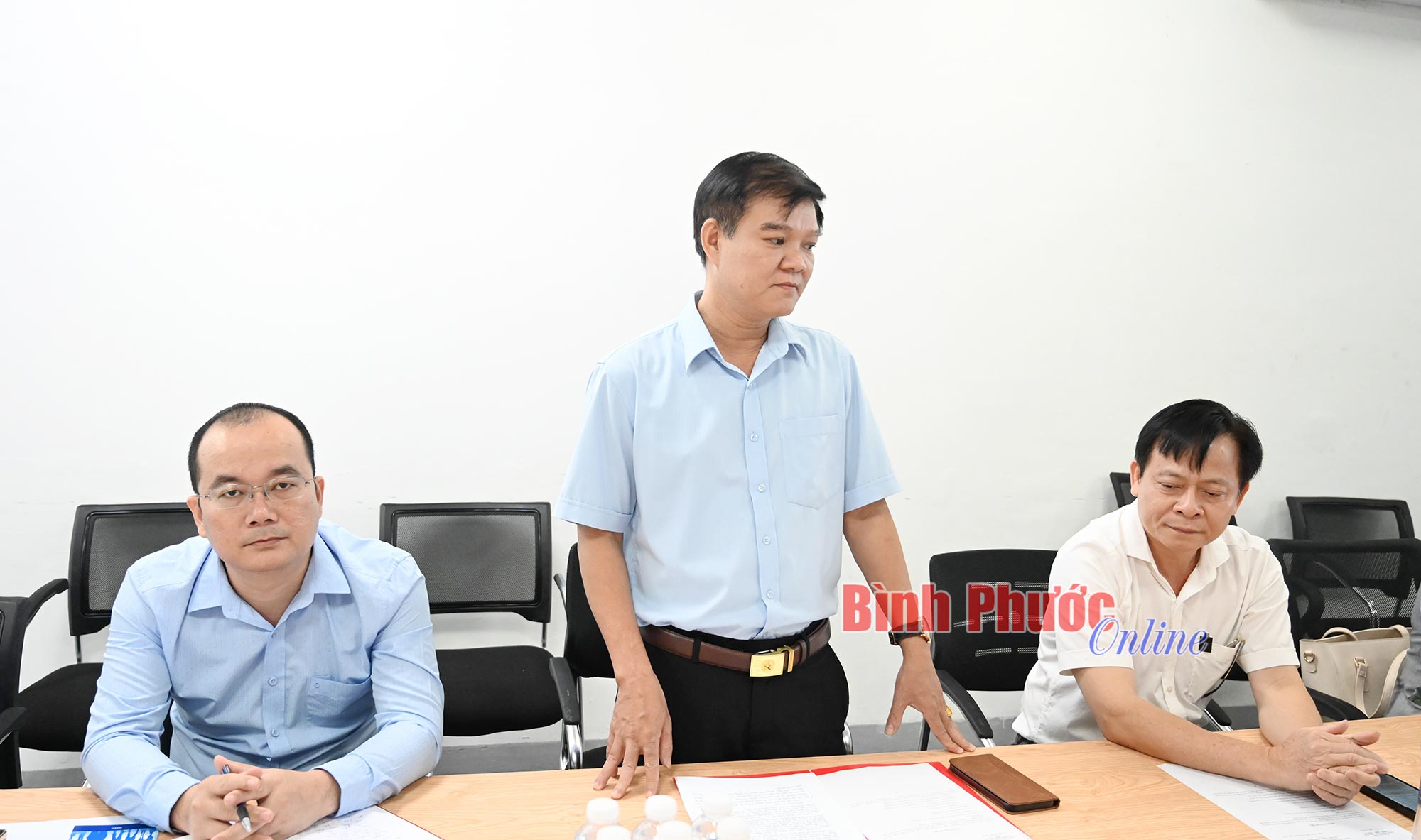 Khảo sát thành lập chi bộ và kết nạp đảng viên tại Khu công nghiệp Đồng Xoài III