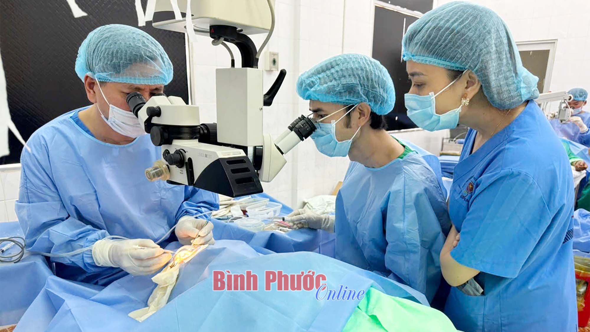 Lộc Ninh: 109 bệnh nhân nghèo được mổ mắt miễn phí