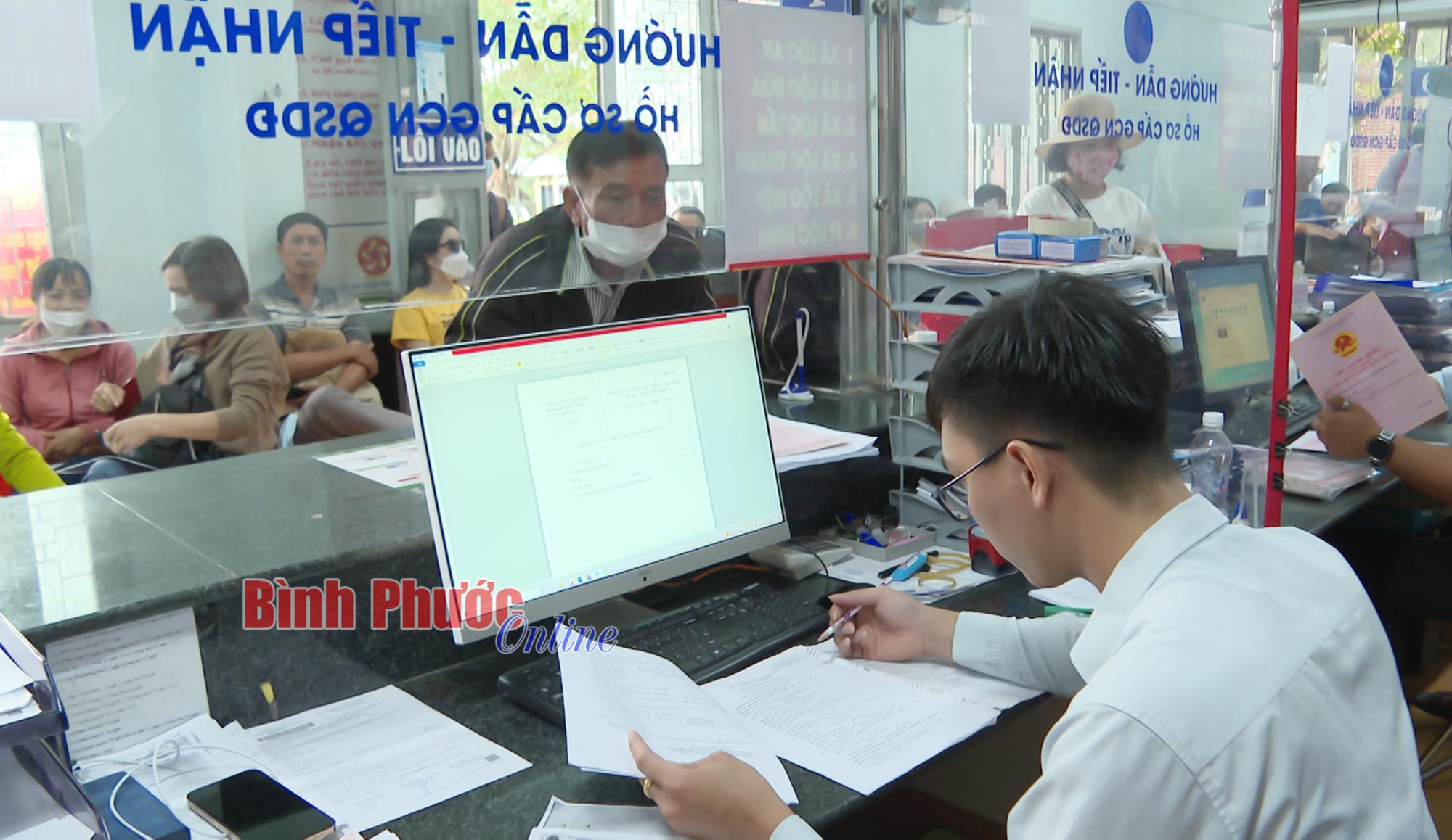 Luật Đất đai năm 2024: Người dân gặp khó khi tách thửa