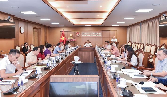 Luật hóa để việc học không chỉ là nhu cầu mà còn là trách nhiệm của công dân