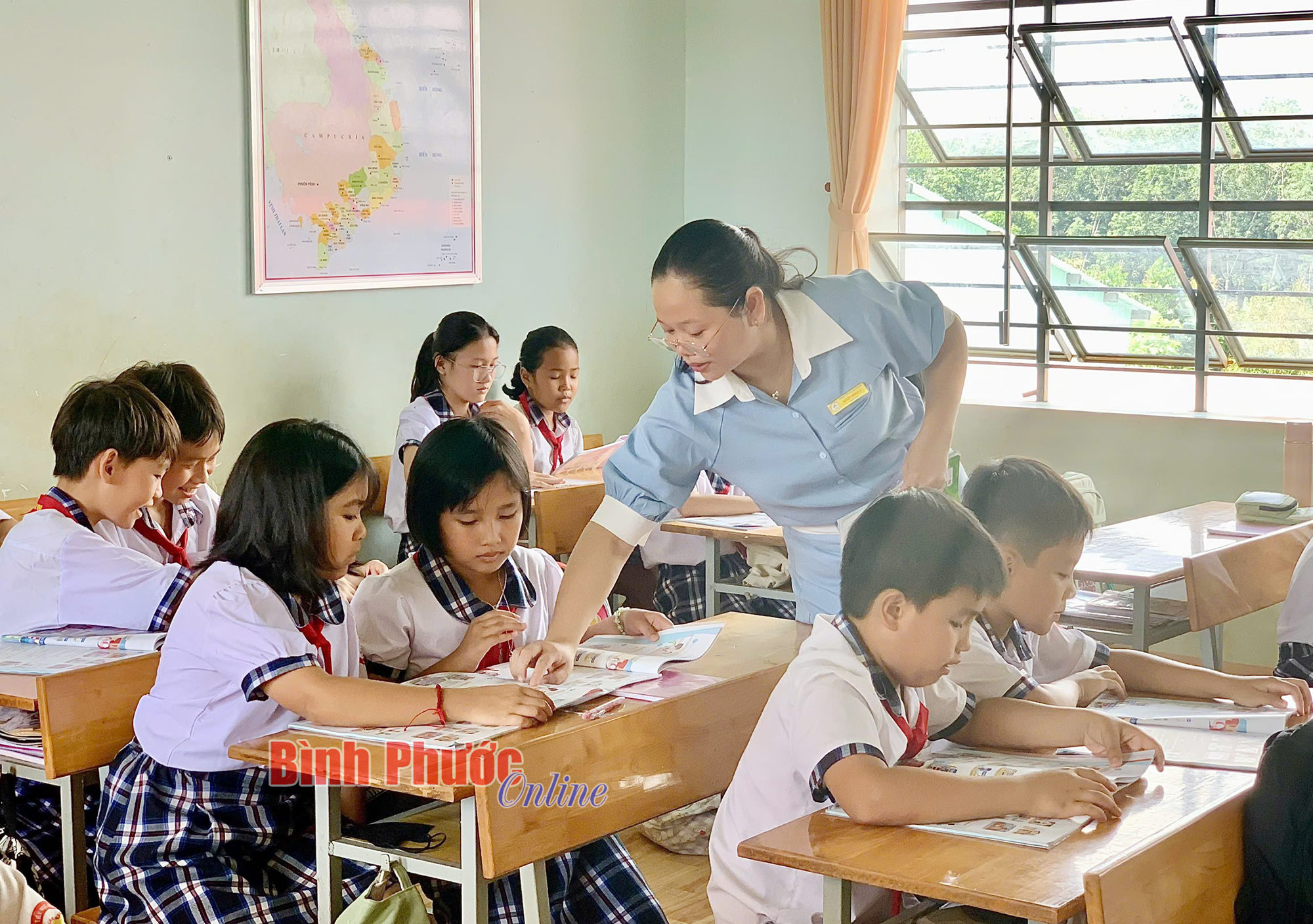 Nỗ lực dạy tiếng Anh vùng dân tộc thiểu số