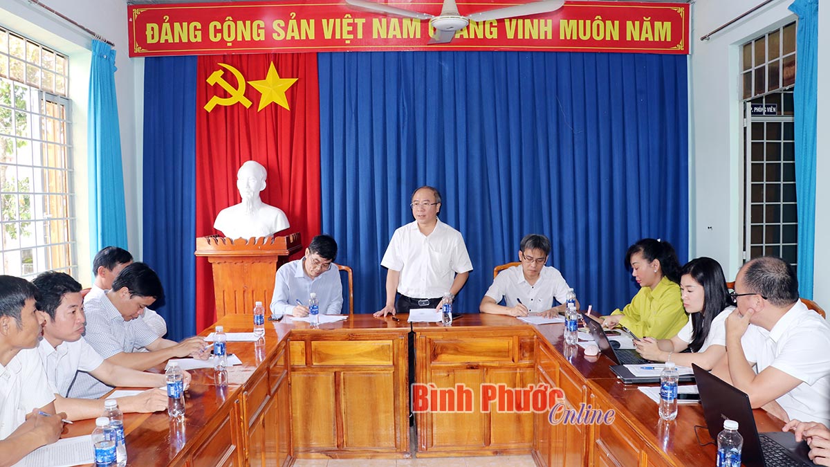 Phó Cục trưởng Cục Thông tin cơ sở làm việc tại Bình Phước