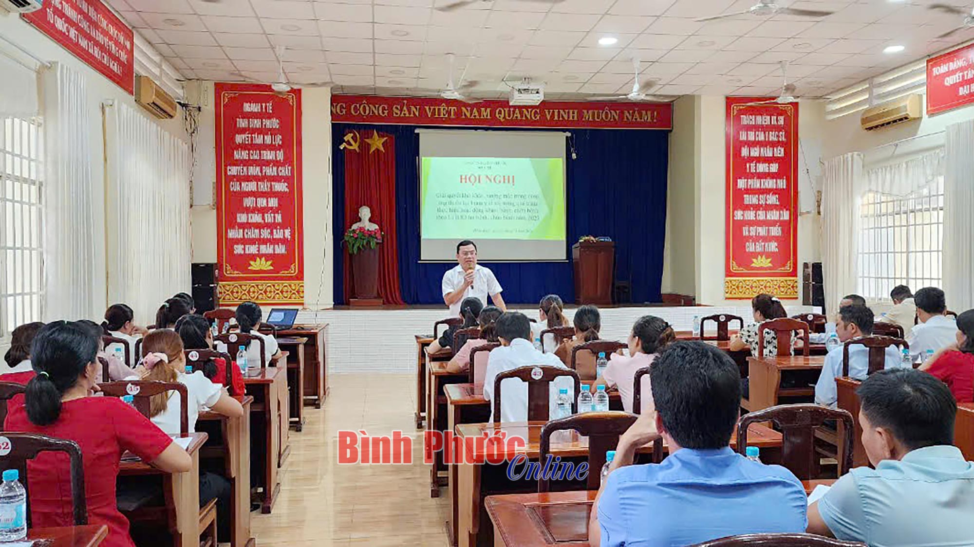 Sở Y tế tháo gỡ khó khăn, vướng mắc về cung ứng thuốc 