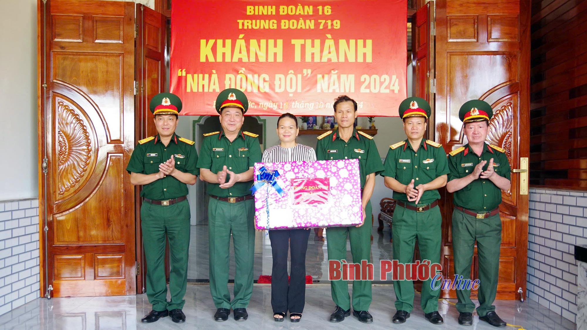 Trung đoàn 719 khánh thành 5 căn nhà đồng đội 