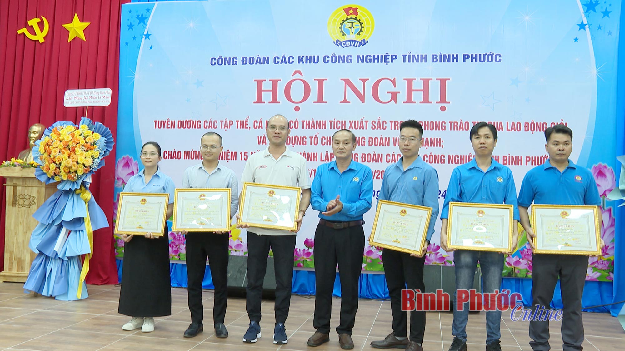 Tuyên dương 17 tập thể, 47 cá nhân xuất sắc 