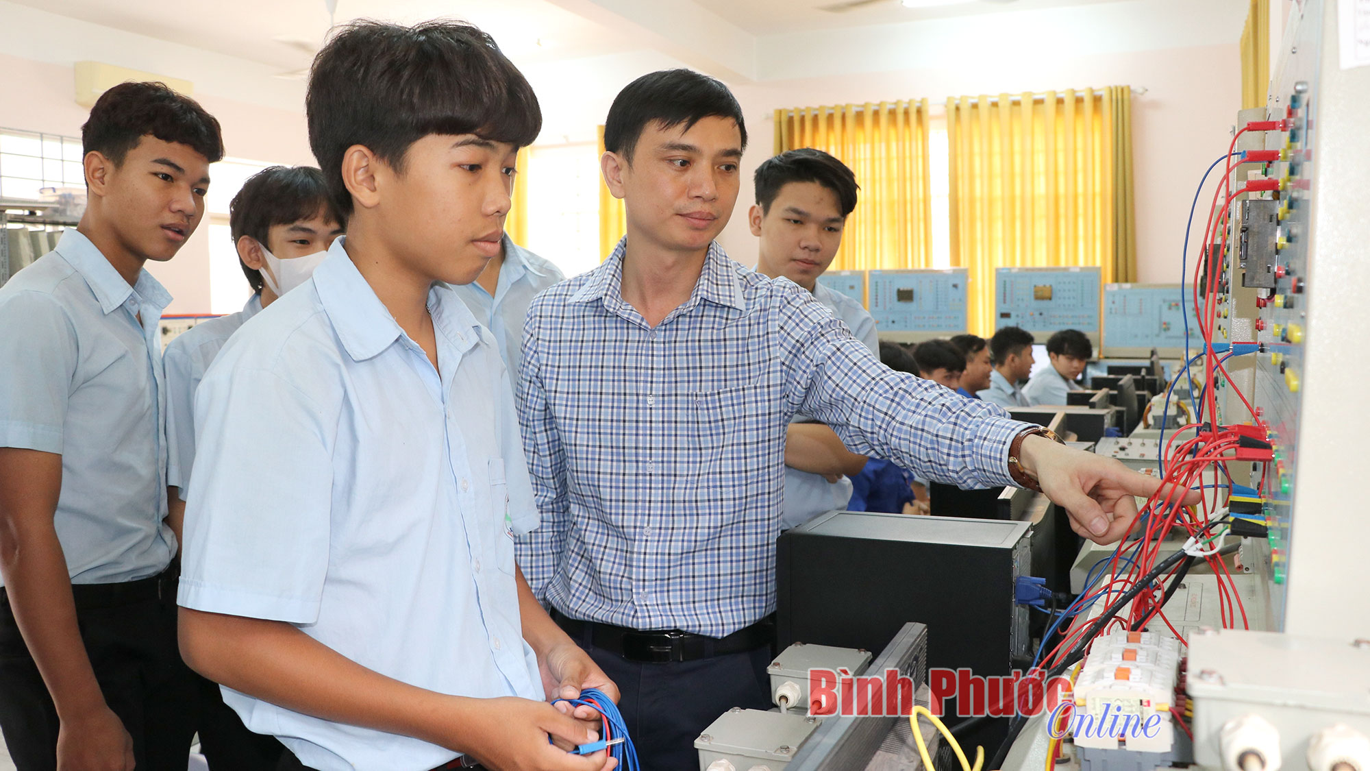 Vững tin chọn ngành
