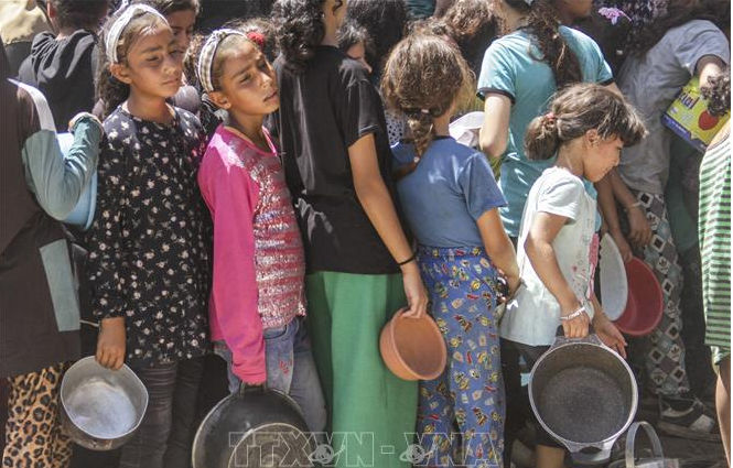WHO sơ tán 1.000 phụ nữ và trẻ em ở Gaza cần chăm sóc y tế khẩn cấp