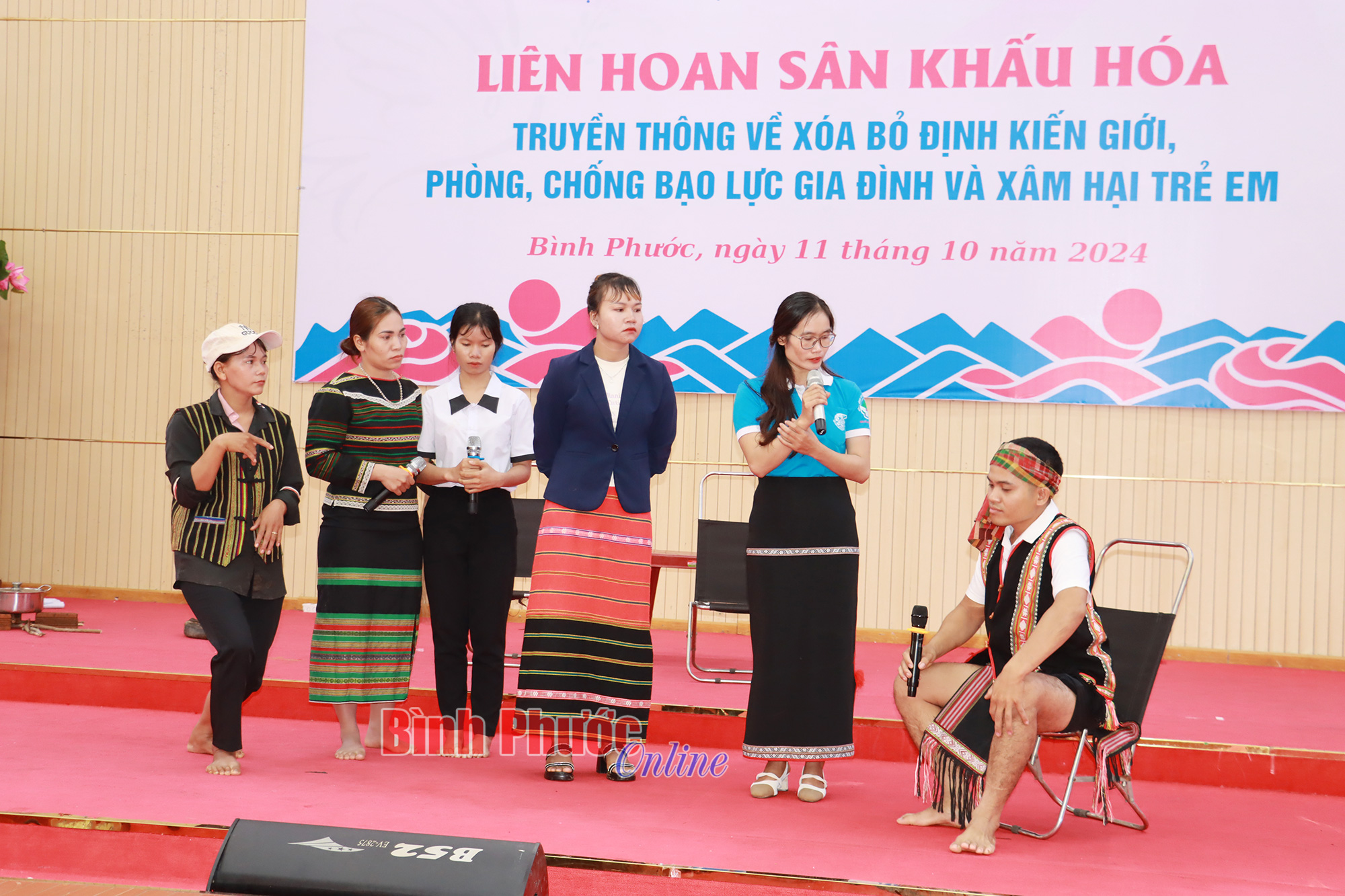 Xóa bỏ định kiến giới, phòng chống bạo lực gia đình và xâm hại trẻ em