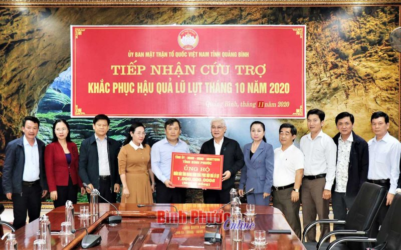 Bình Phước: Hơn 1,5 tỷ đồng chia sẻ khó khăn người dân vùng lũ Quảng Bình