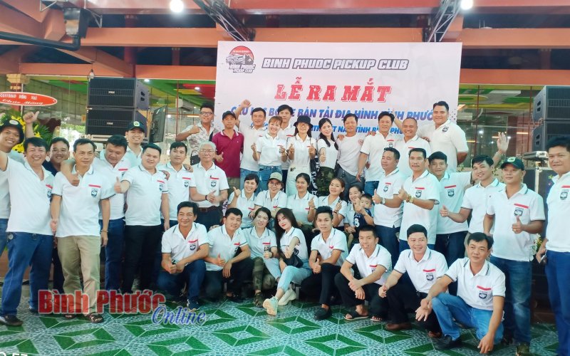 Bình Phước Pickup Club làm tốt hoạt động thiện nguyện xã hội