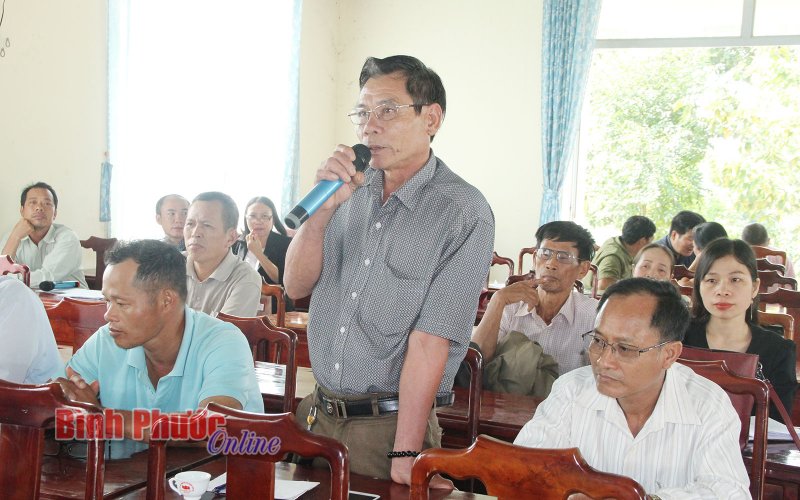 Đại biểu Quốc hội tiếp xúc cử tri huyện Bù Đăng