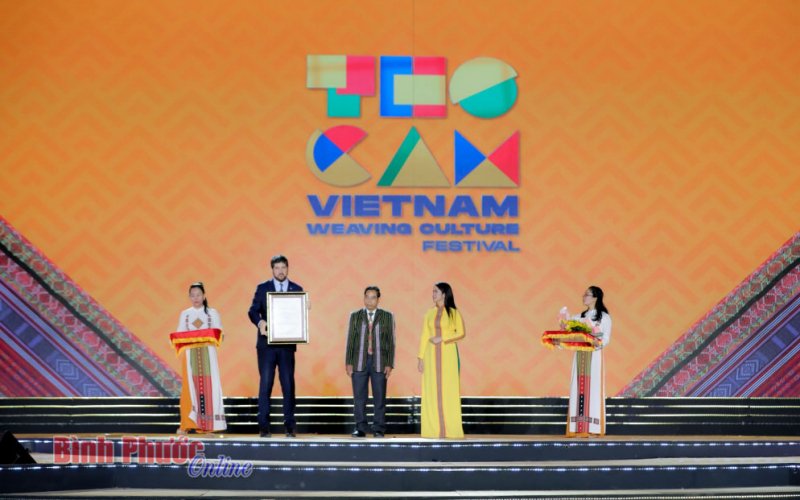 Đắk N&ocirc;ng: Khai mạc Lễ hội Văn h&oacute;a thổ cẩm Việt Nam lần thứ 2 năm 2020