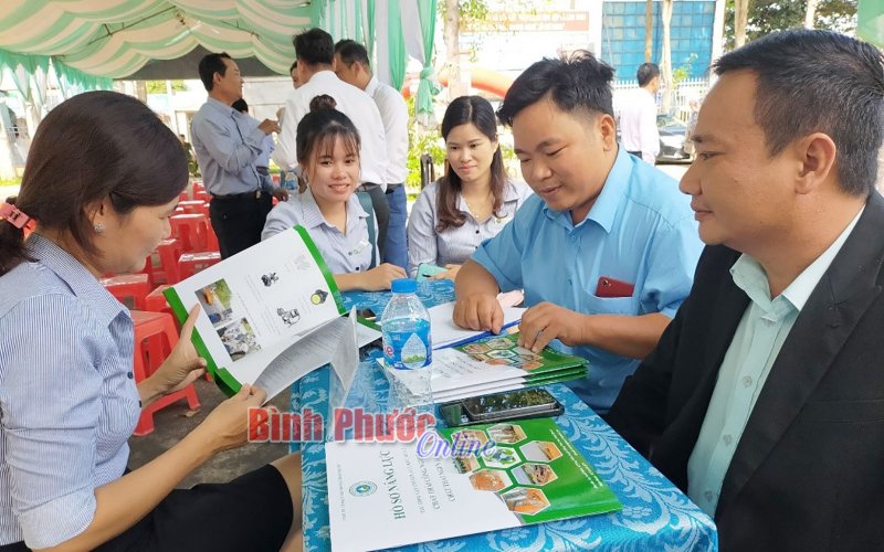 Đồng Phú mở phiên giao dịch việc làm tại Tân Lập