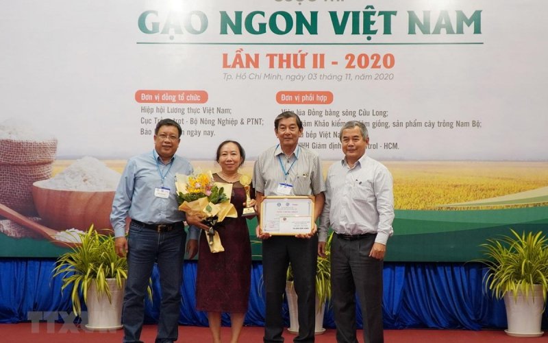 Gạo ST25 giữ vững danh hiệu gạo ngon nhất Việt Nam
