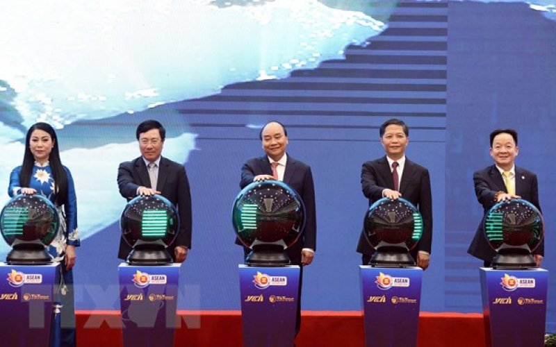 Hội nghị ASEAN 37: Thắt chặt quan hệ hợp tác với các đối tác