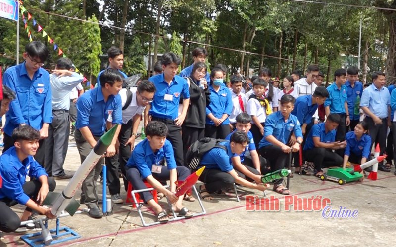 Hơn 300 đoàn viên thanh thiếu nhi tham gia ngày hội sáng tạo trẻ