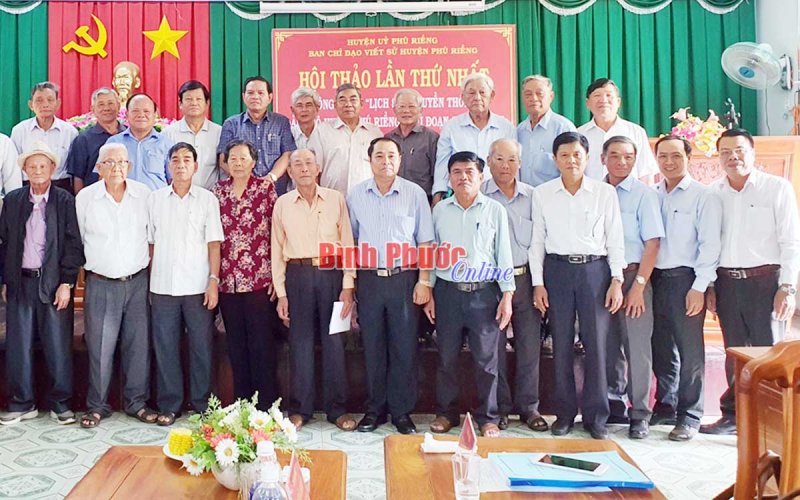 Tư liệu quý giáo dục truyền thống quê hương