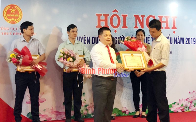 Tuyên dương 237 tổ chức, cá nhân thực hiện tốt nghĩa vụ thuế