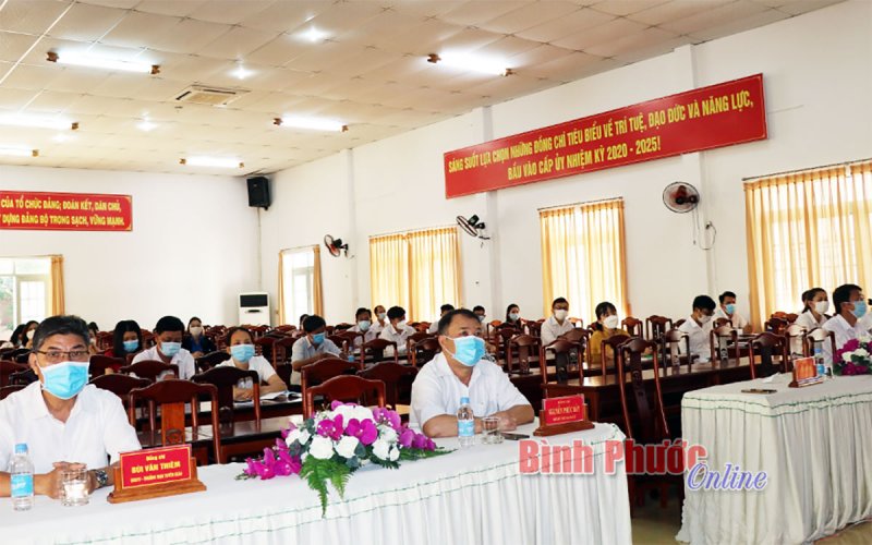 83 học viên tham gia bồi dưỡng chính trị