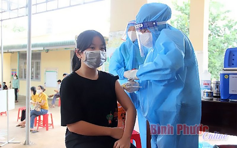 “Bảo hộ” của người dân biên giới trong “bão” dịch