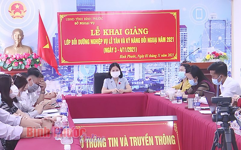Bình Phước: Gần 200 học viên tập huấn nghiệp vụ lễ tân đối ngoại