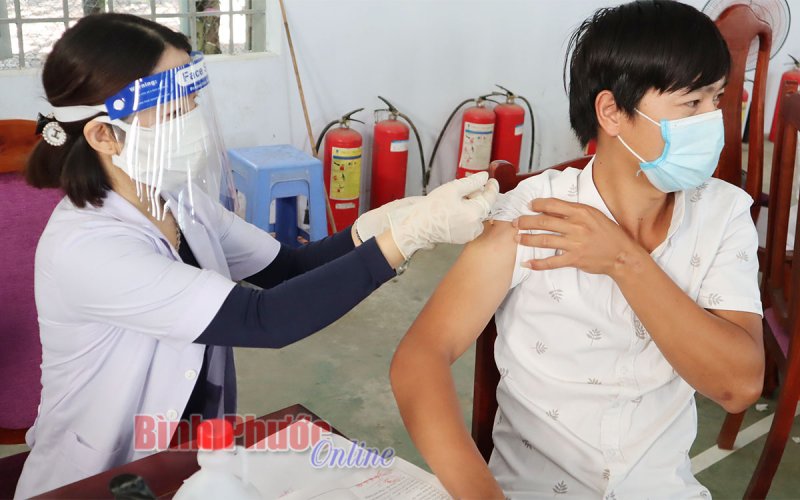 Bình Phước triển khai tiêm 93.600 liều vắc xin Pfizer-BioNTech đợt 20